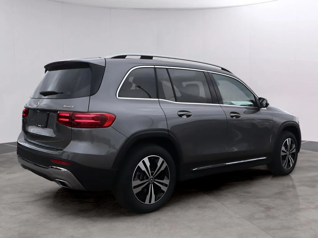 New 2026 Mountain Grey Metallic Mercedes-Benz GLB 250 image 7