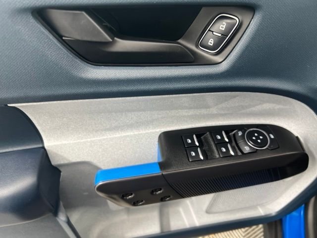 Used 2025 Blue Ford XLT image 13