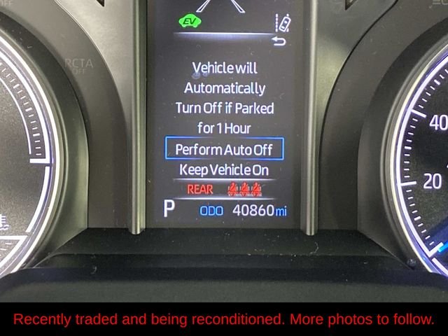 Used 2021 White Toyota LE image 18