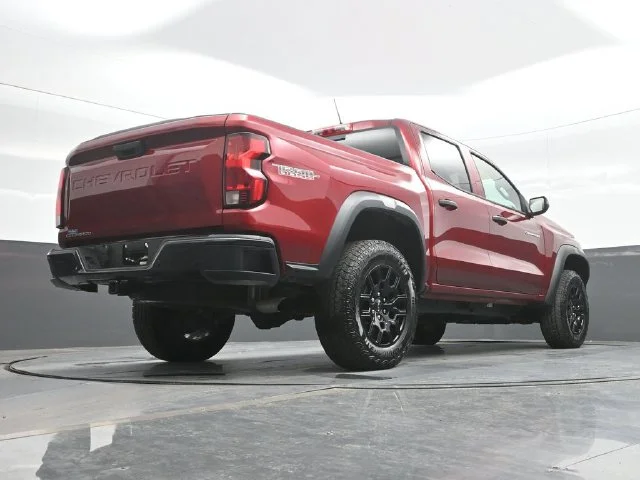 Used 2025 Red Chevrolet Trail Boss image 26