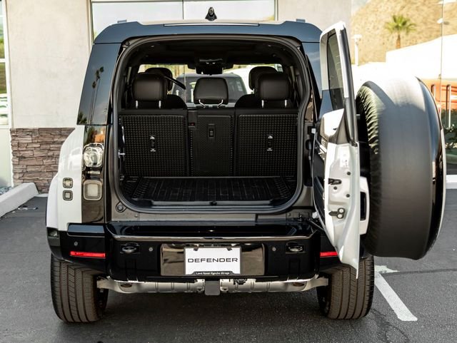 New 2026 Borasco Grey Land Rover X image 26