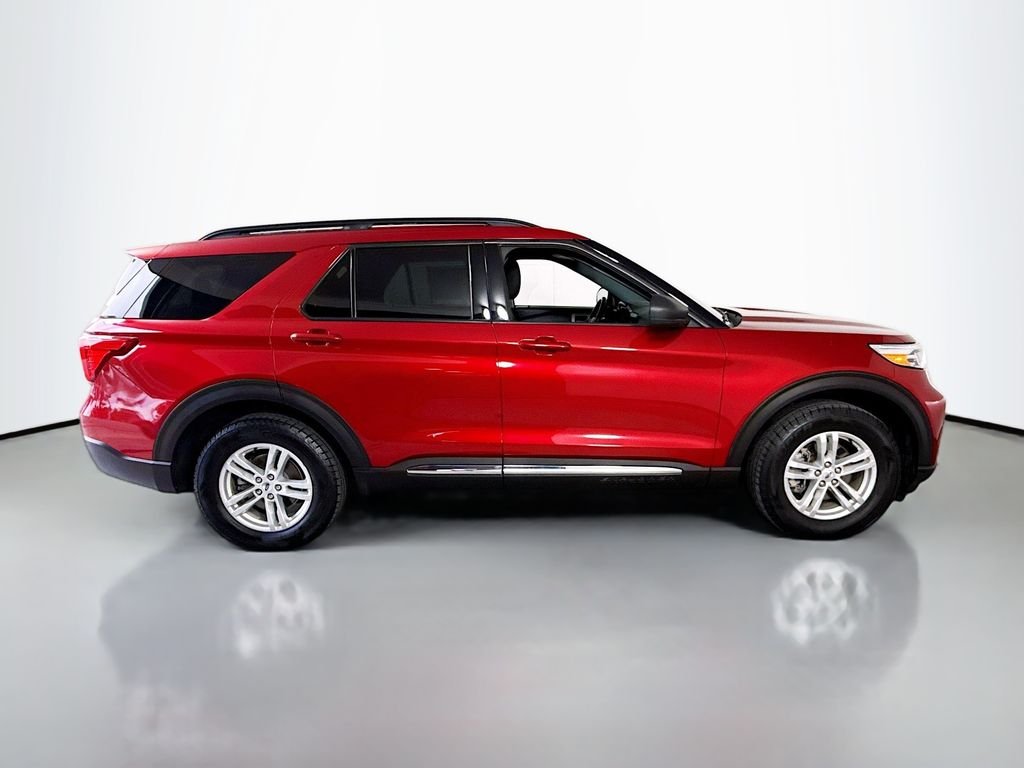 Used 2021 Rapid Red Metallic Tinted Clearcoat Ford XLT image 12