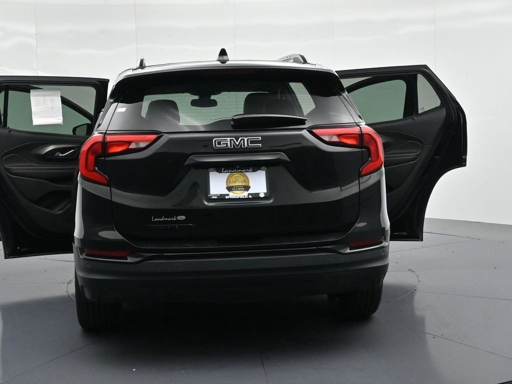 Used 2021 Ebony Twilight Metallic GMC FWD 4dr SLT image 26