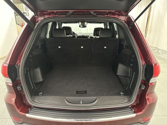 Used 2022 Red Jeep Limited image 25