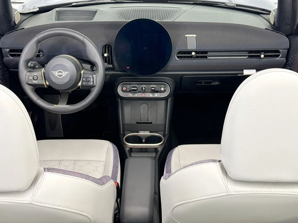2026 MINI Convertible Base - Photo 17