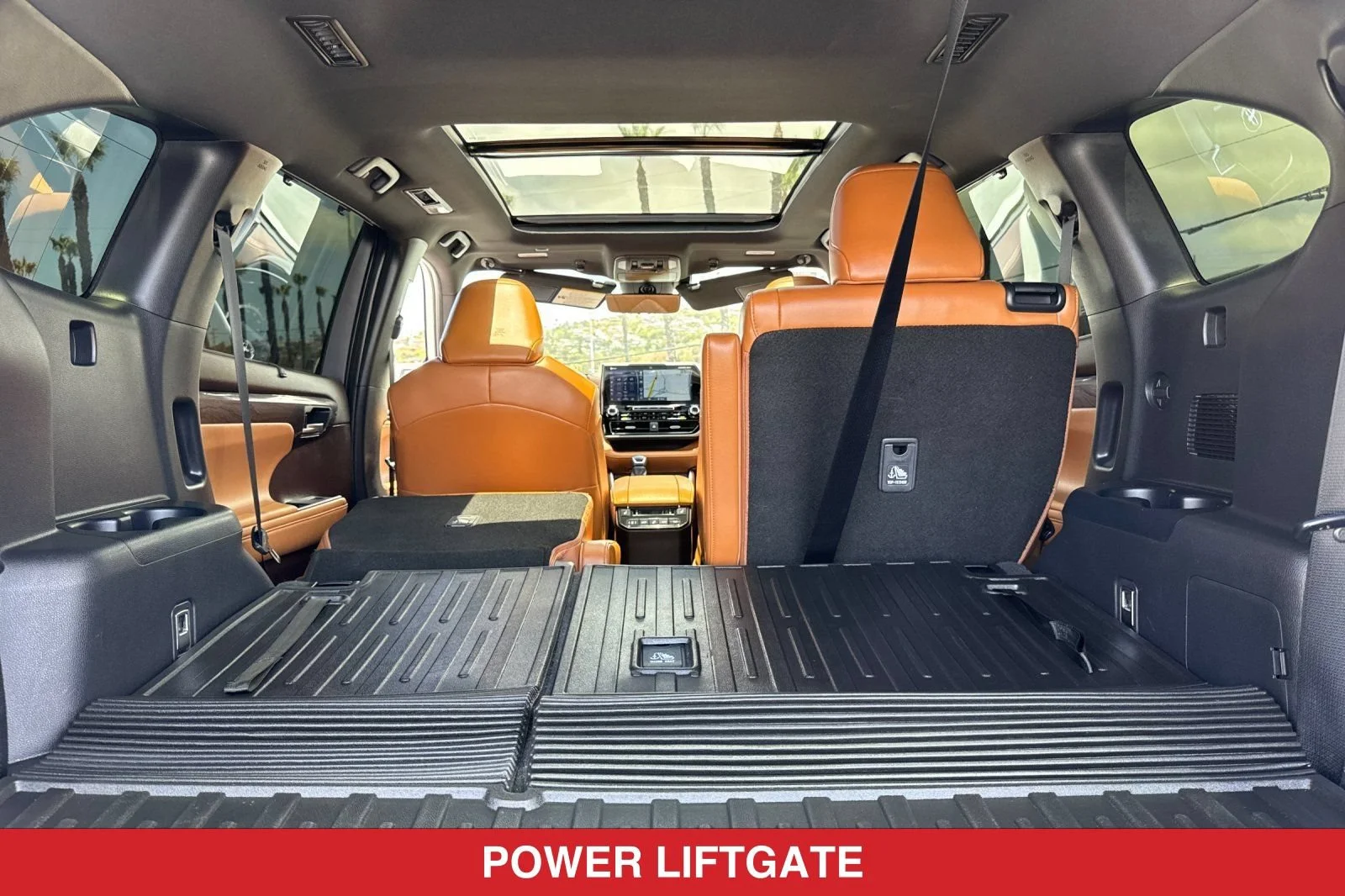 Used 2022 White Toyota Platinum image 17