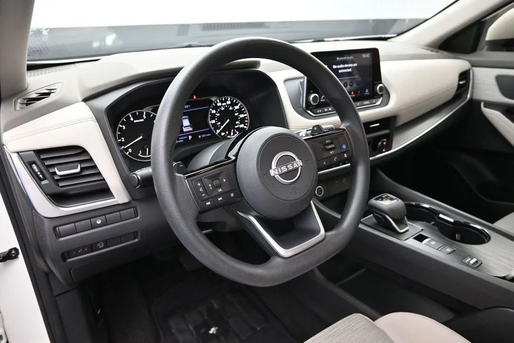Used 2023 White Nissan SV image 21