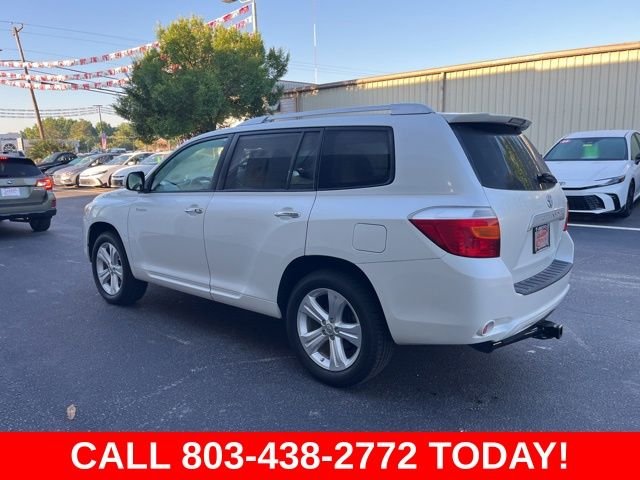 Used 2010 White Toyota Limited image 41