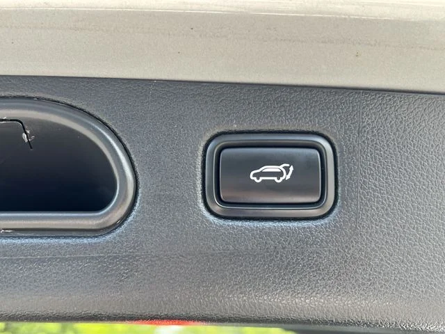 Used 2021 Silver Hyundai Ultimate image 42