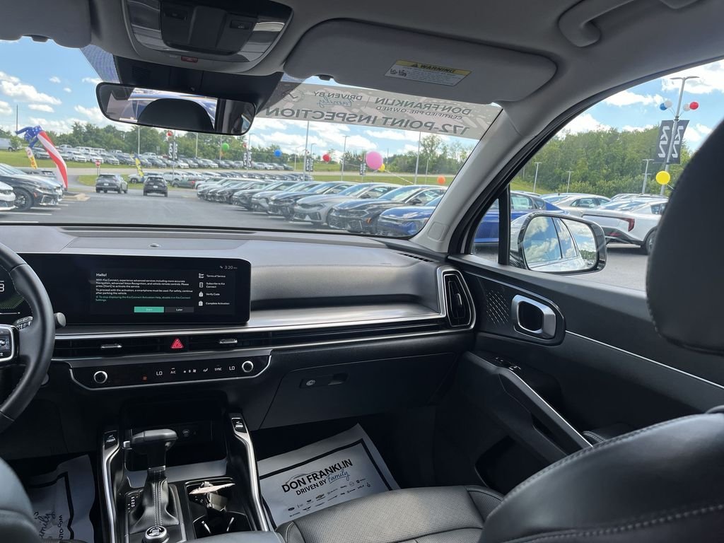 Used 2025 White Kia S image 11