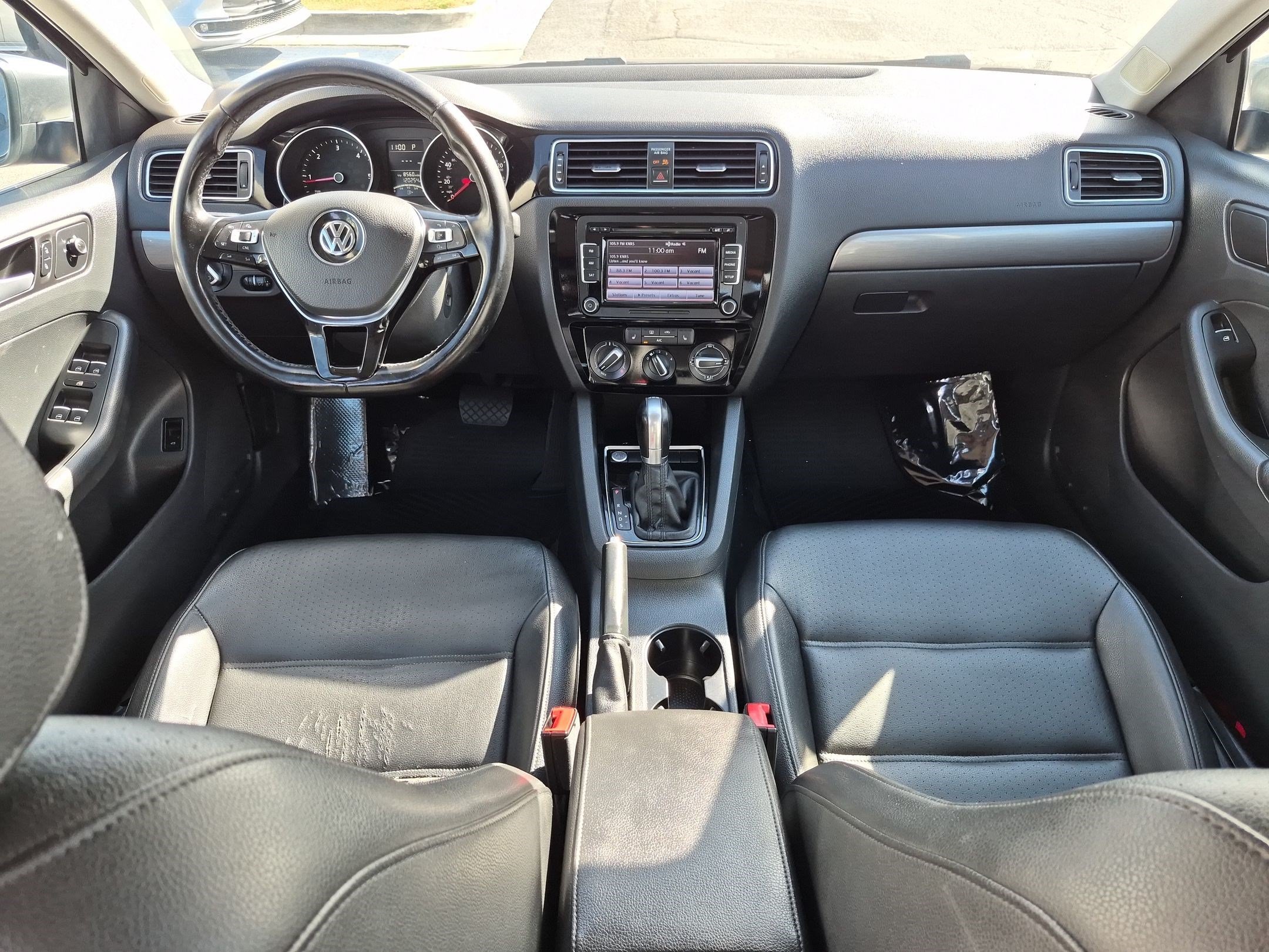 Used 2015 Platinum Gray Metallic Volkswagen 2.0L TDI SE w/Connectivity image 27