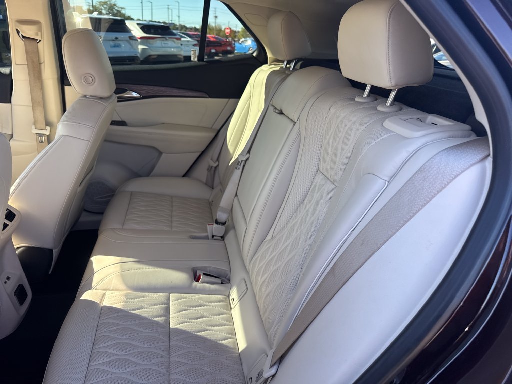 Used 2021 Red Buick Avenir image 14