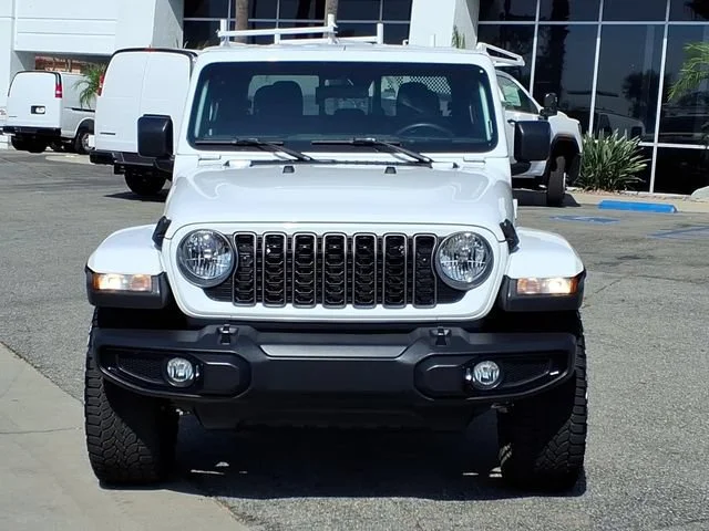 Used 2025 White Jeep Nighthawk image 2