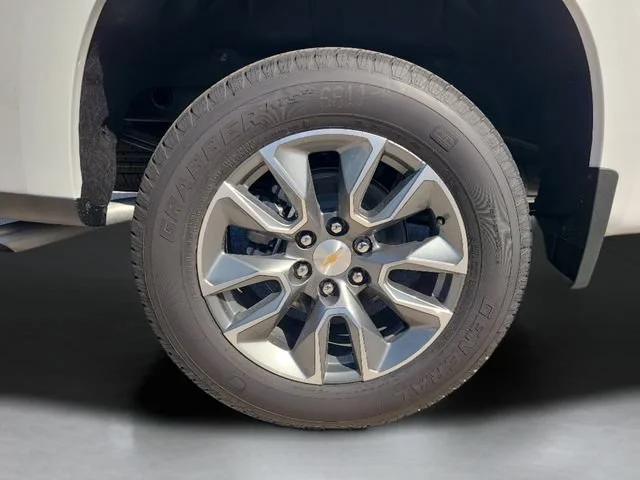 New 2026 Summit White Chevrolet LT image 34