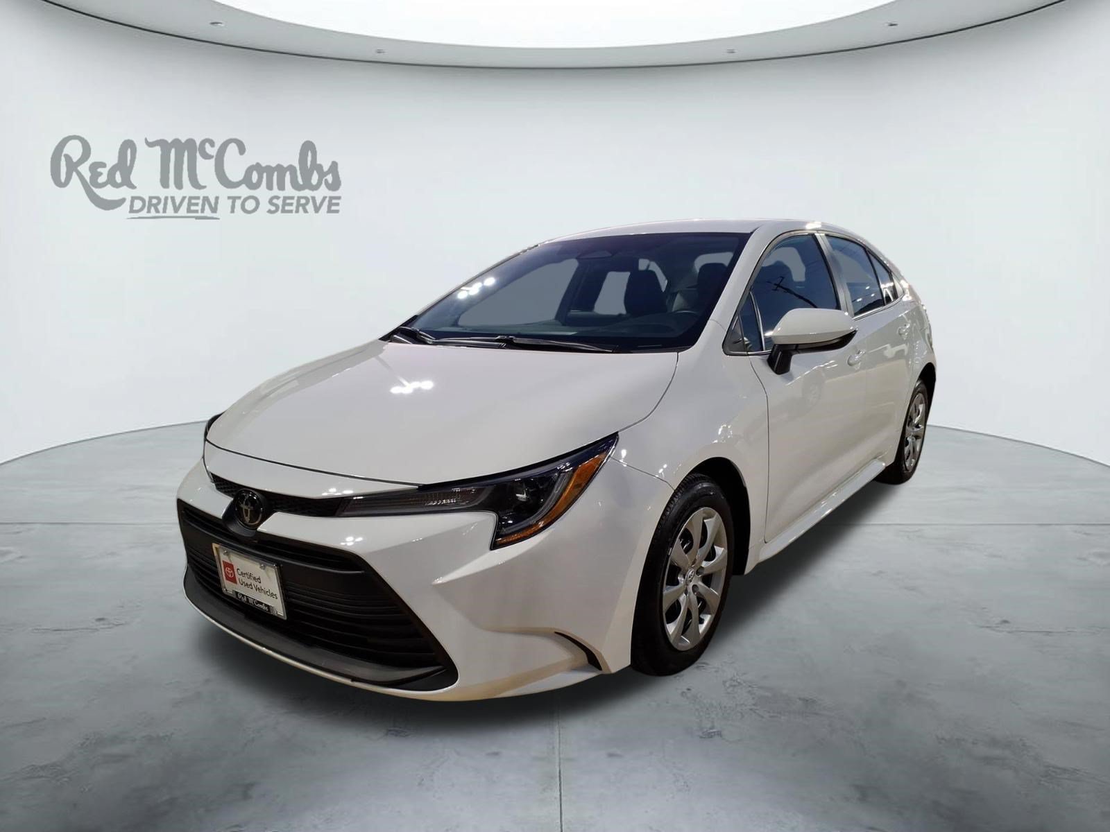 Certified Used 2025 White Toyota LE image 1