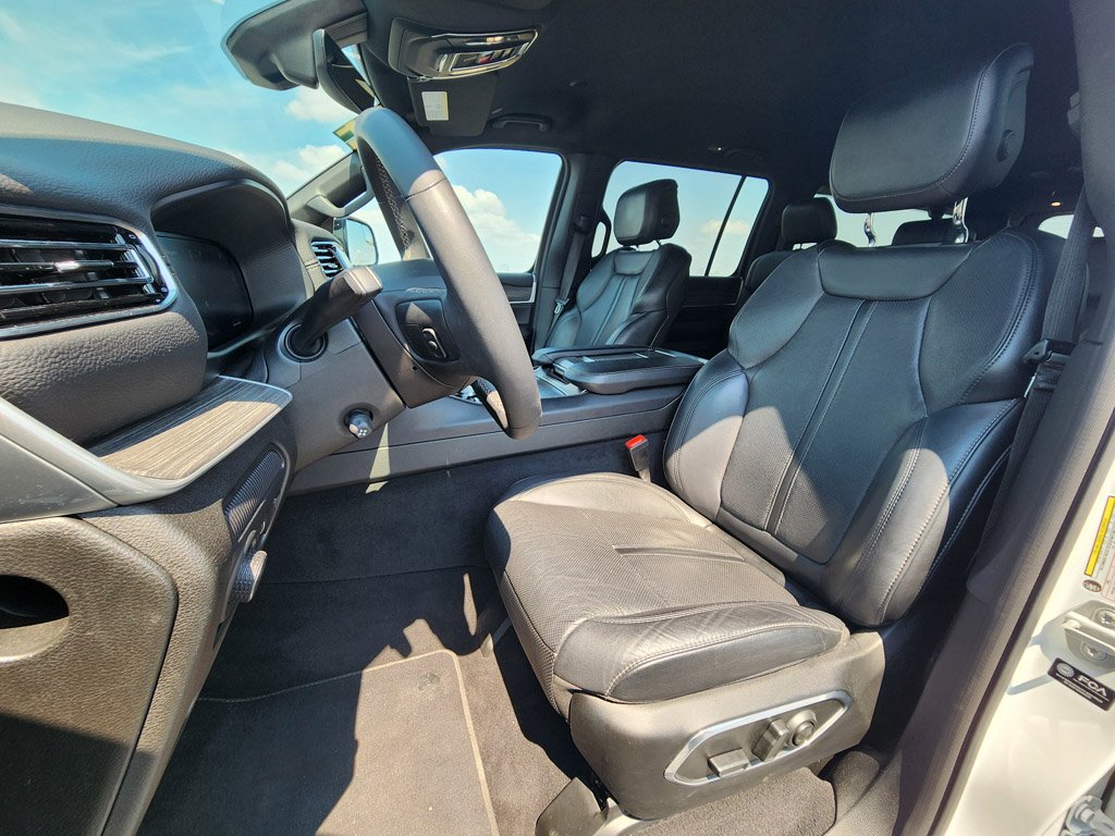 Used 2024 Bright White Clearcoat Jeep Series II image 12