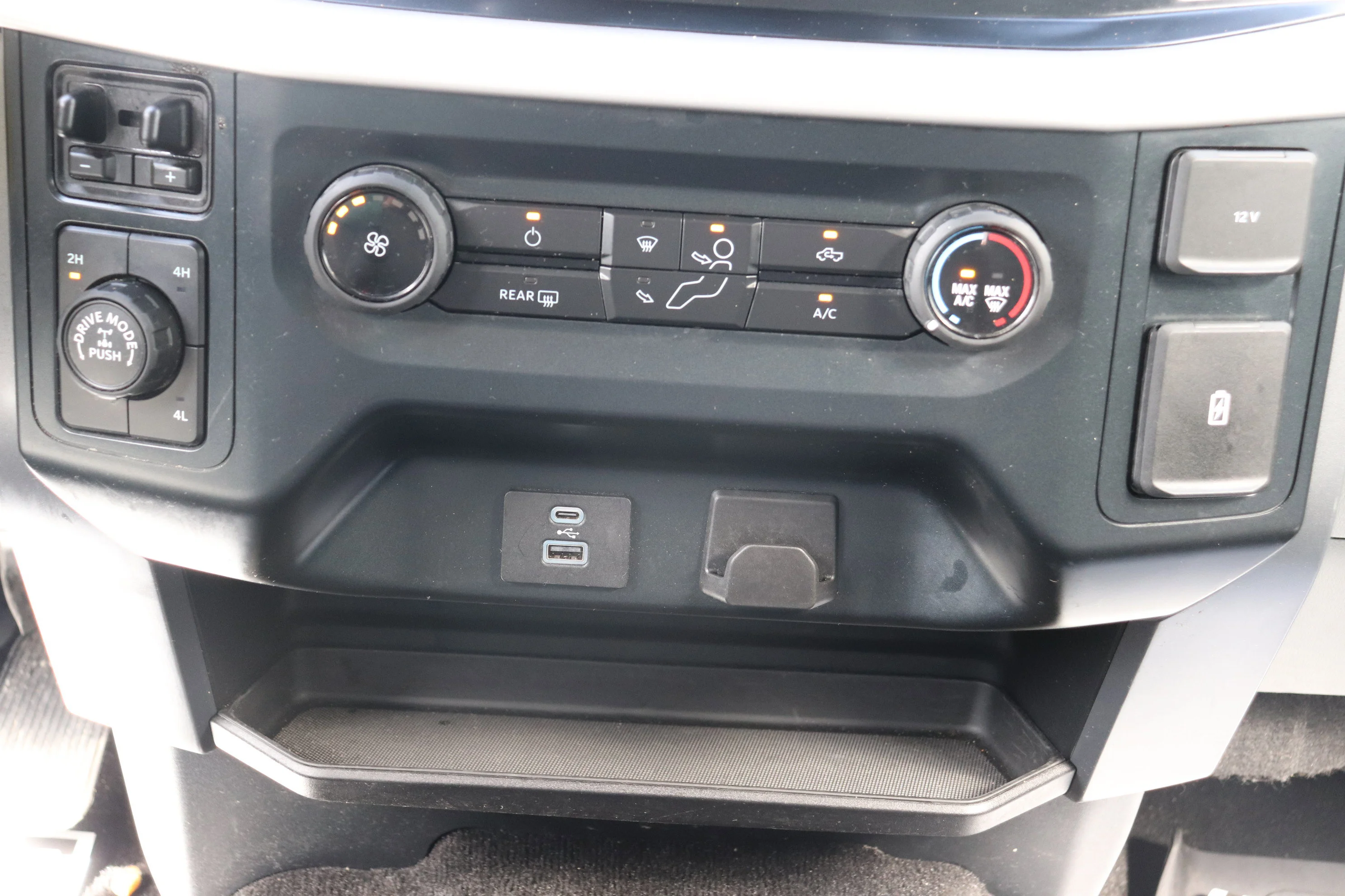Certified Used 2022 Blue Ford XLT 4WD SuperCrew 5.5