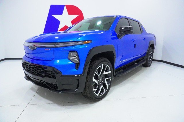 2025 Chevrolet Silverado EV RST Max Range's photo