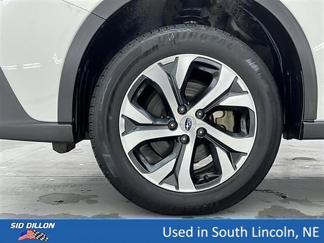 Used 2020 Crystal White Pea Subaru Limited image 18