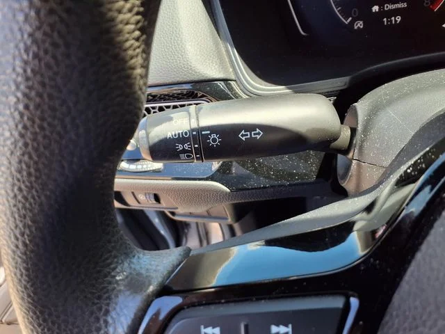 Used 2022 Silver Honda LX image 11