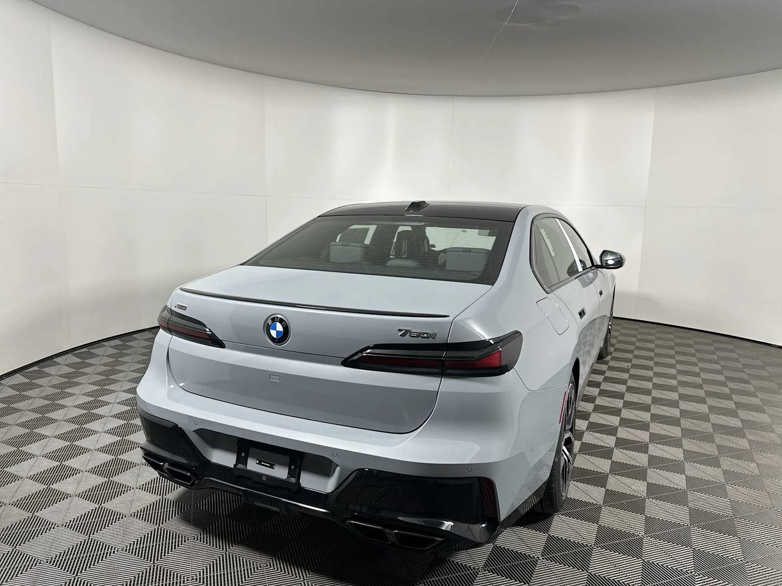 New 2026 Brooklyn Grey Metallic BMW 760i xDrive image 9