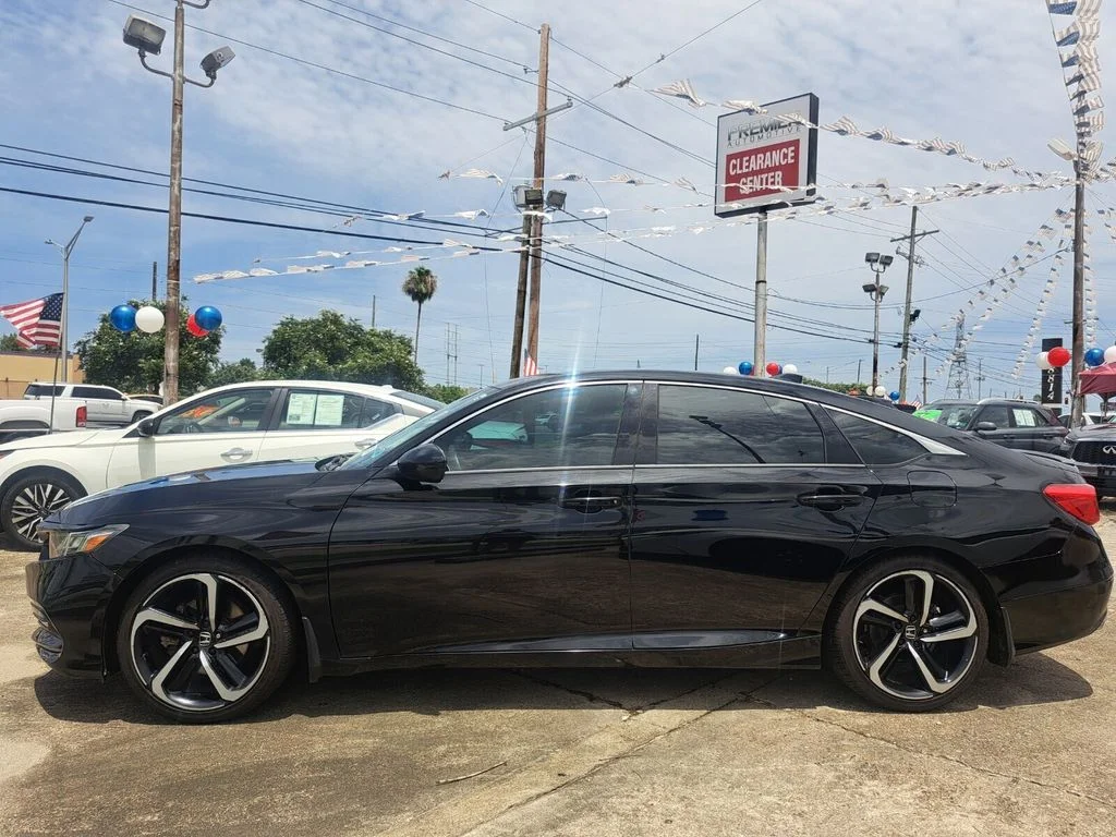 Used 2018 Black Honda Sport image 1