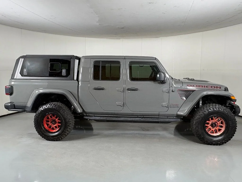 Used 2021 Gray Jeep Rubicon image 9