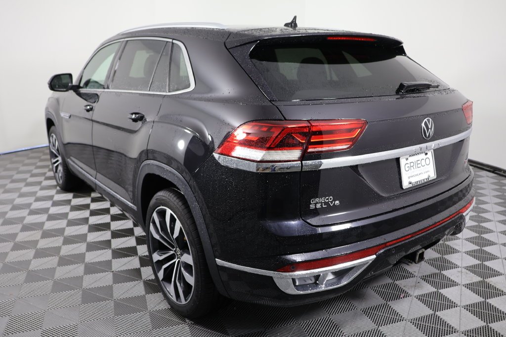 Used 2021 Black Volkswagen 3.6L V6 SEL Premium R-Line image 6