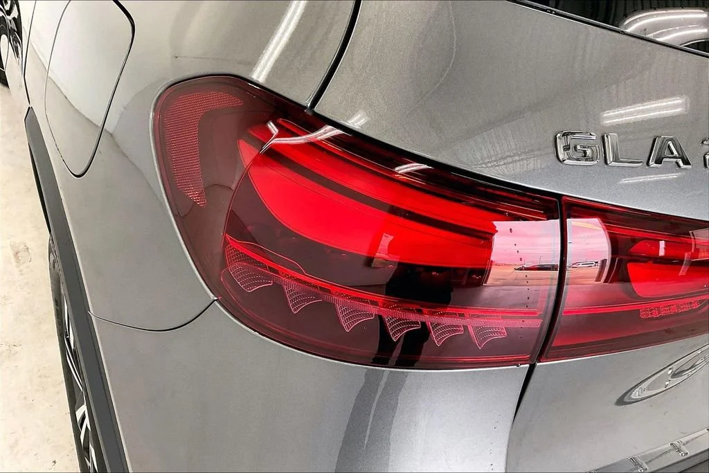New 2026 Mountain Grey Metallic Mercedes-Benz GLA 250 image 26