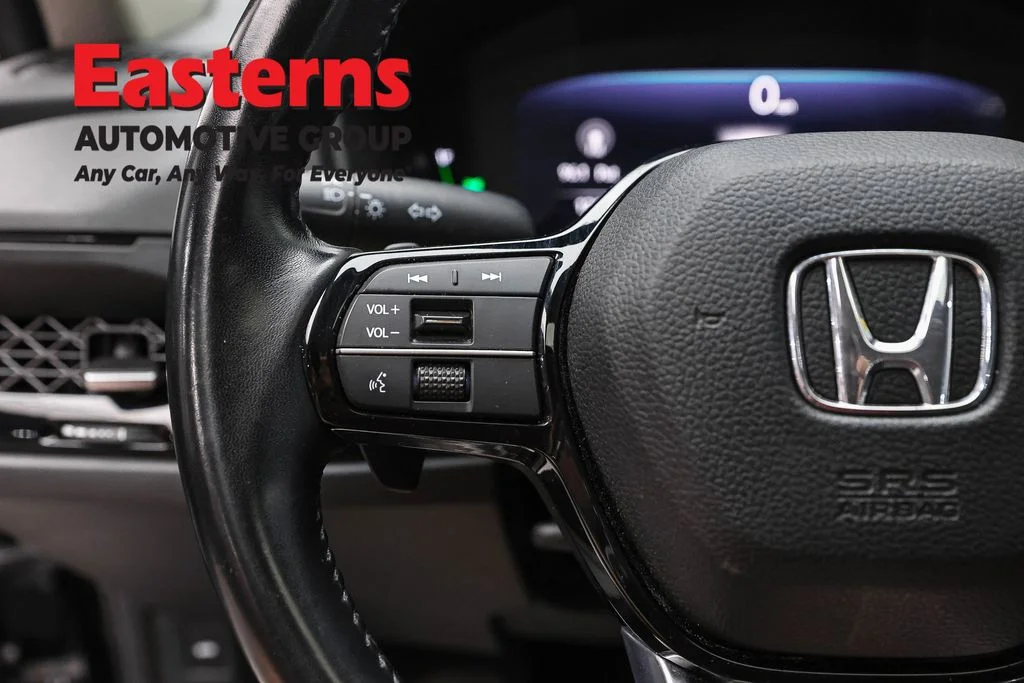 Used 2023 Black Honda Touring image 15