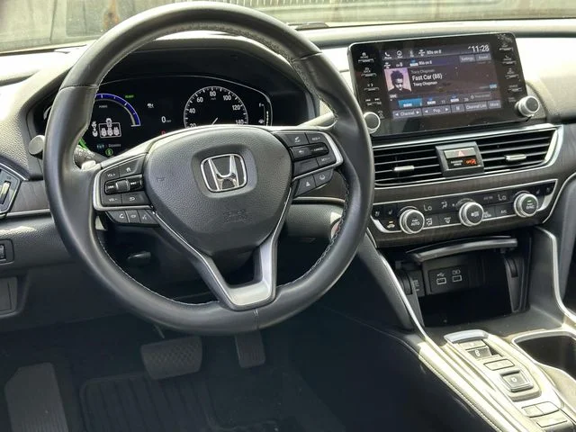Used 2021 White Honda Touring image 2