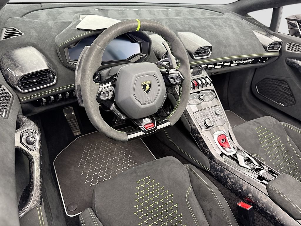 Used 2018 Nero Noctis Lamborghini Performante image 17