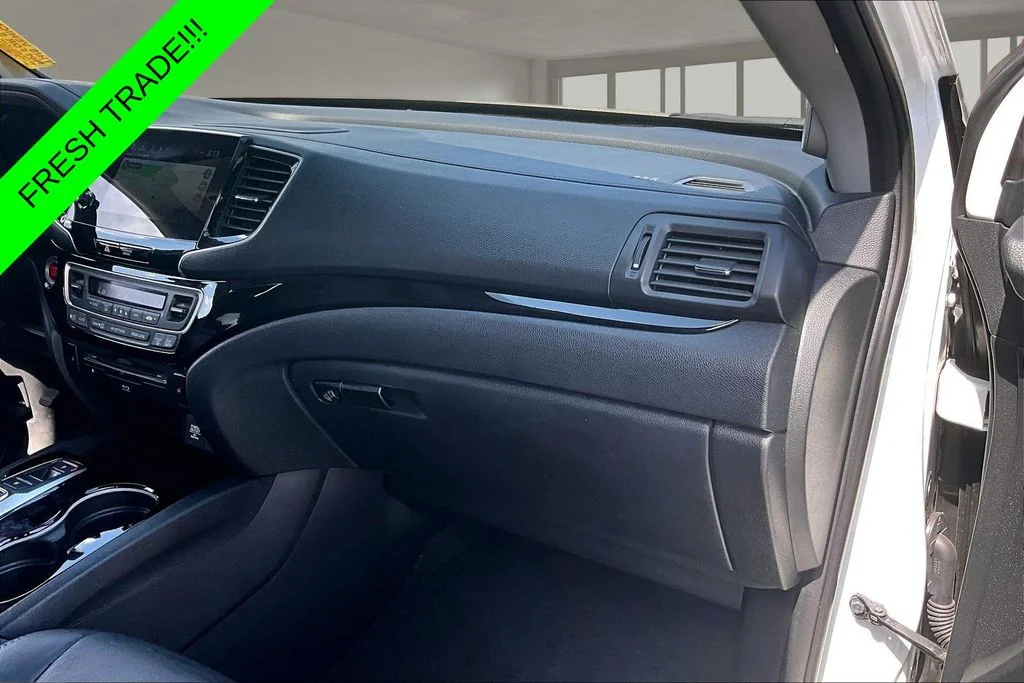 Used 2022  Honda Touring image 27
