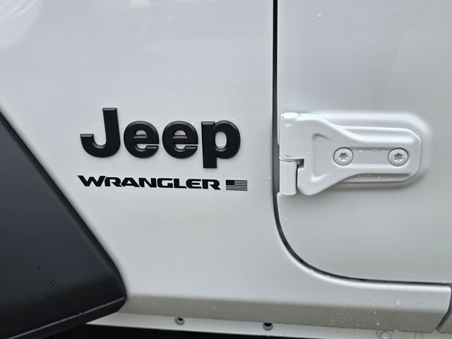 New 2026 Bright White Clear-Coat Exterior Paint Jeep Sport image 24