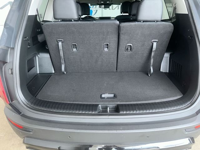 Used 2022 Gray Kia EX image 23