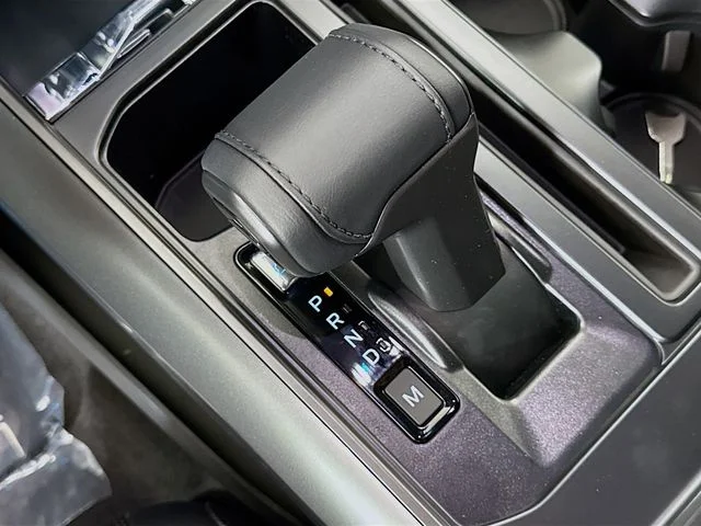 New 2026 Agate Black Metallic Ford Lariat® image 17