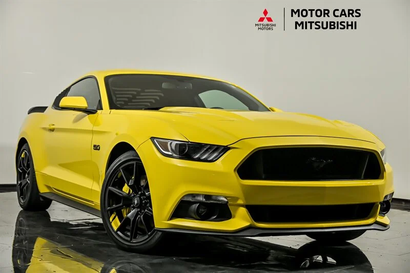 Used 2017 Triple Yellow Tri-Coat Ford GT image 1