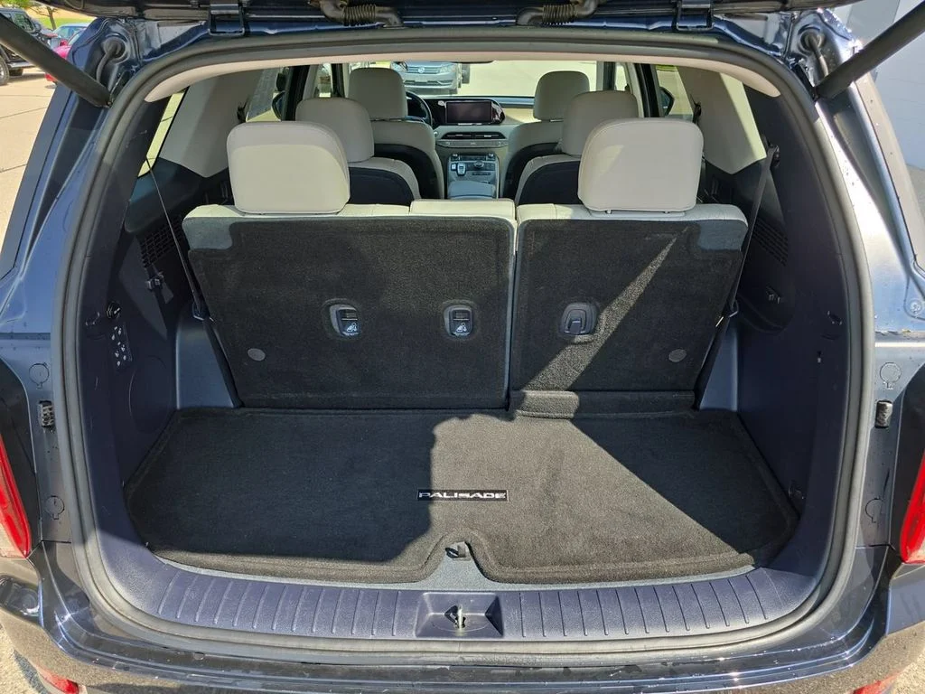 Used 2021 White Hyundai SEL image 27