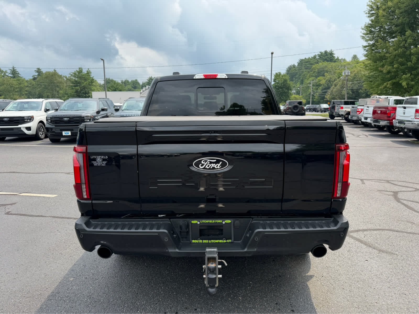 Used 2025 Agate Black Metallic Ford LARIAT image 4