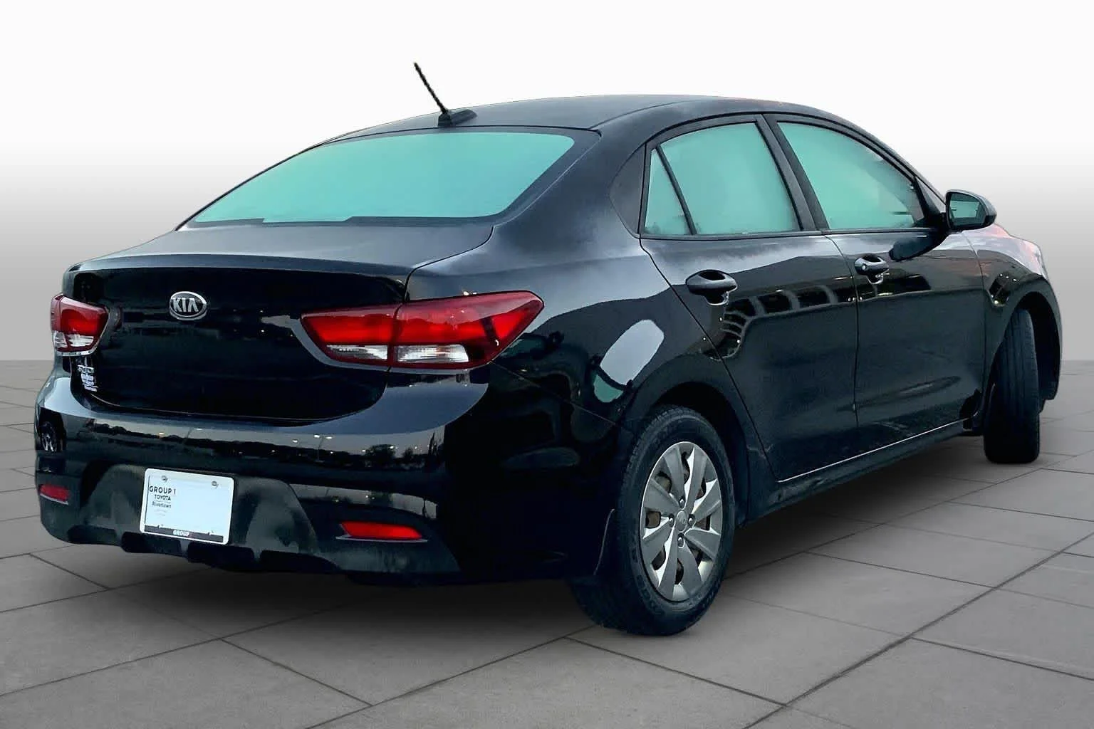 Used 2018 Aurora Black Kia LX image 13