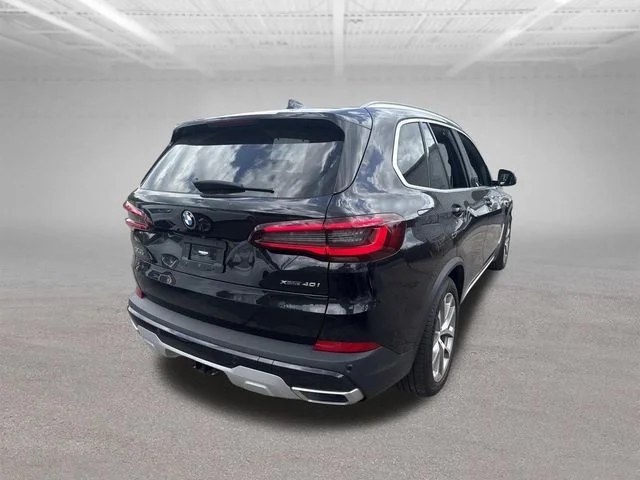 Used 2022 Black BMW xDrive40i image 10