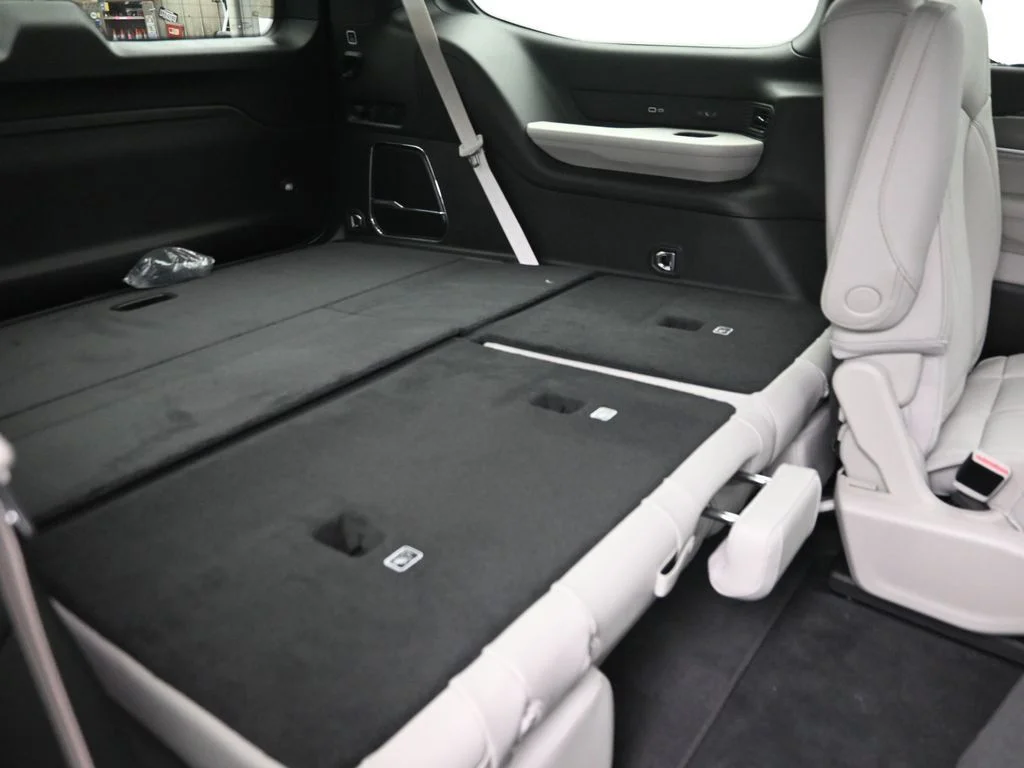 New 2026 White Jeep Limited Altitude image 11