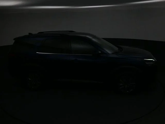 Used 2025 Blue Nissan SV image 32