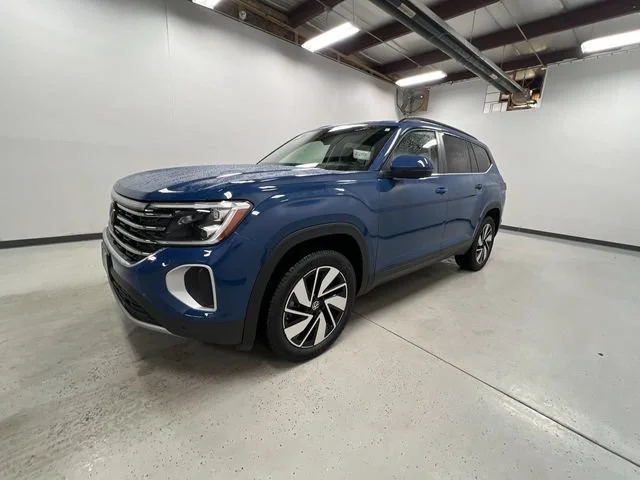 2026 Volkswagen Atlas SE w/Tech