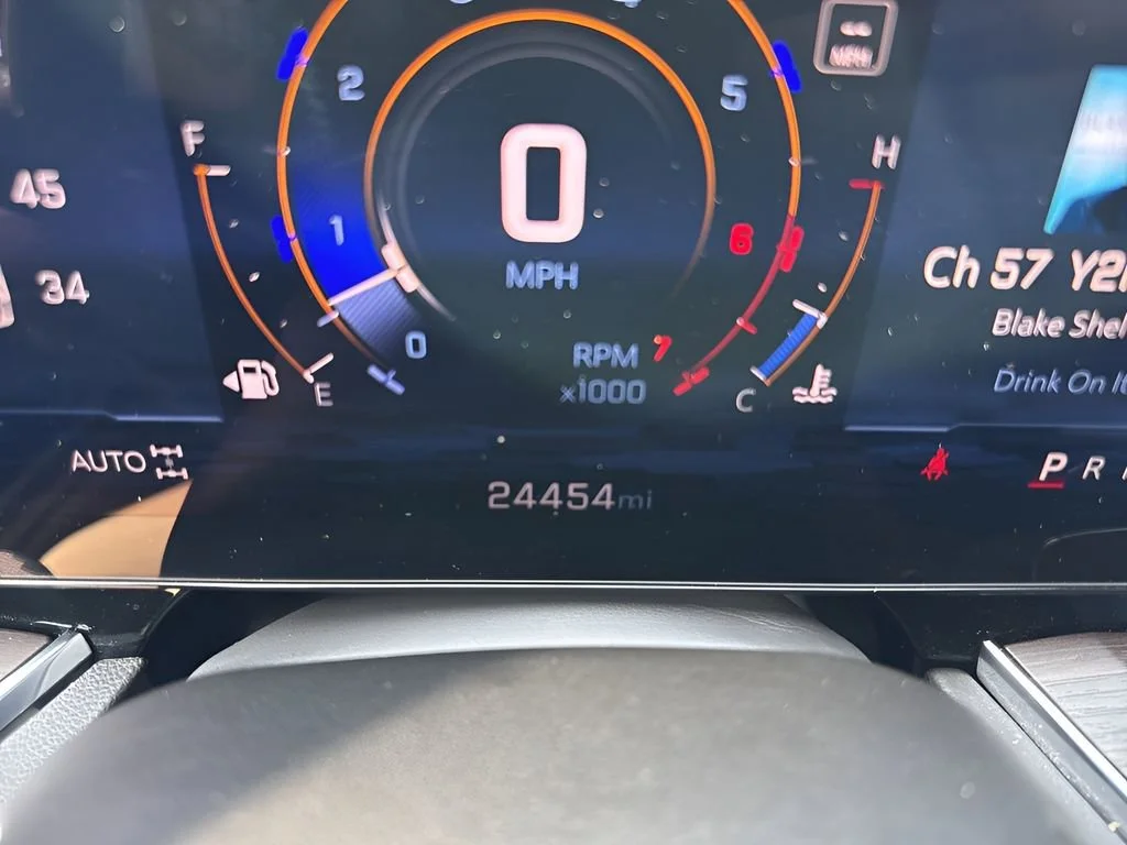 Used 2025 Black Chevrolet Z71 image 28