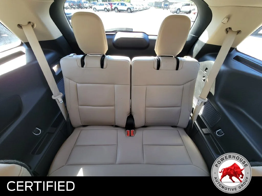 Used 2023 Black Ford XLT image 18