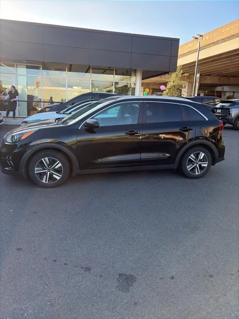 Certified Used 2022 Black Kia LXS image 2