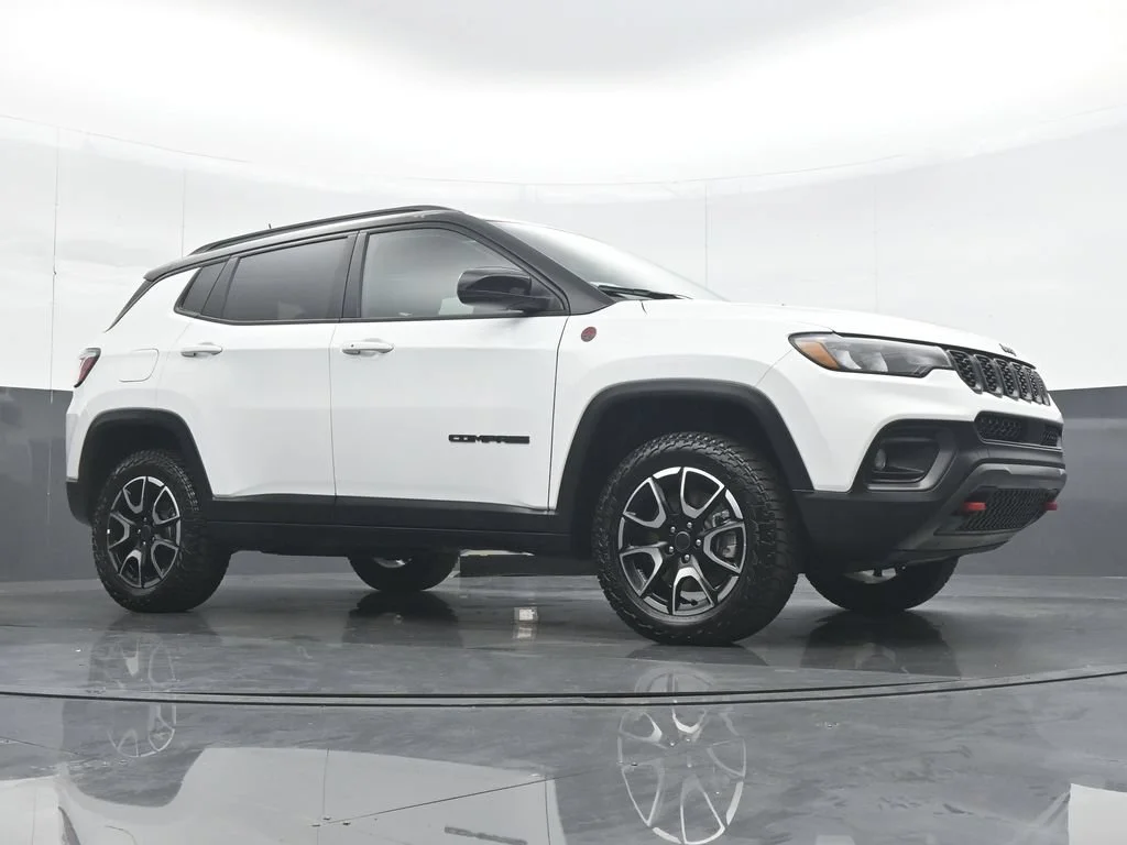 Used 2026 White Jeep Trailhawk image 36
