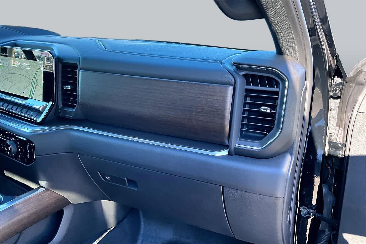 2025 Chevrolet Silverado 1500 High Country - Photo 29