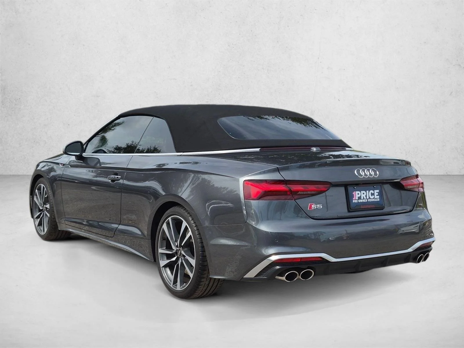 Used 2024 Grey Audi Premium Plus image 8
